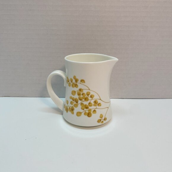 Mikasa Vintage Woodcliff Creamer Ultra Ceram Bone China Plus, Porcelain, Japan - Picture 5 of 5